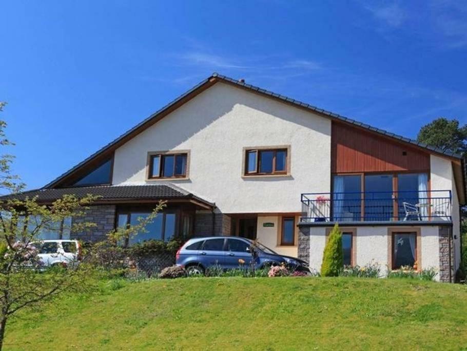 Apartamento Highland Self Catering Retreat With Stunning Views Fort William Exterior foto